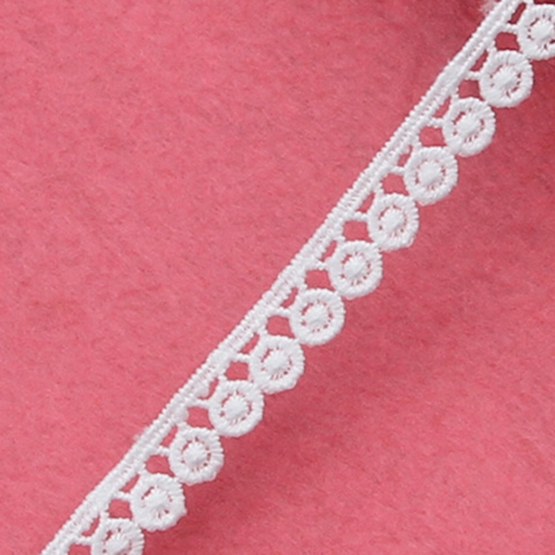 Sewing Eyelet Fabric - شريط دانتيل أبيض بطول 50 ياردة