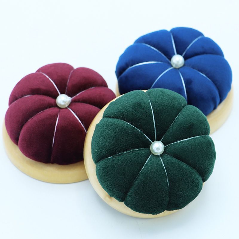 Sewing Pin Cushion - وسادة إبر خياطة على شكل يقطينة