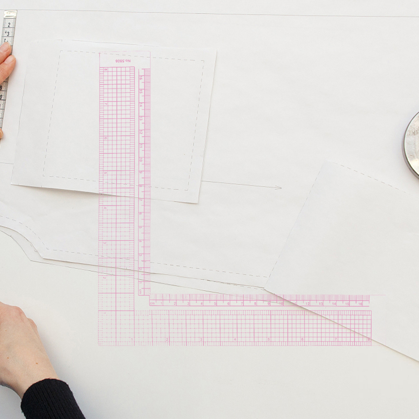 Quilting Ruler Square - مسطرة خياطة بلاستيكية دقيقة على شكل