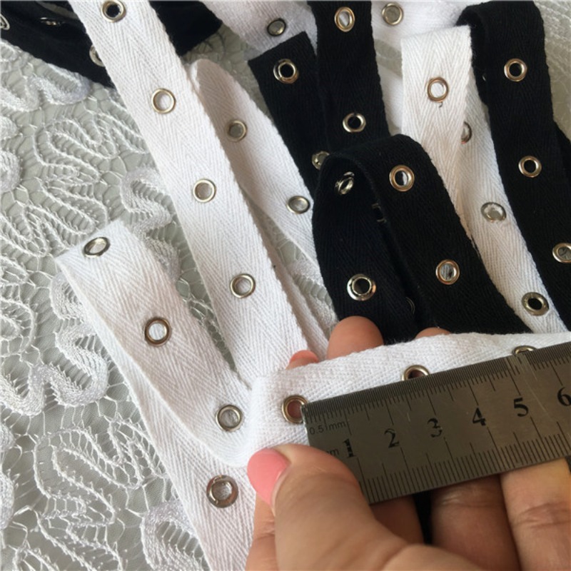 حزام قطن أبيض وأسود مع أزرار م - مراجعة Sewing Eyelet Fabric وسعره